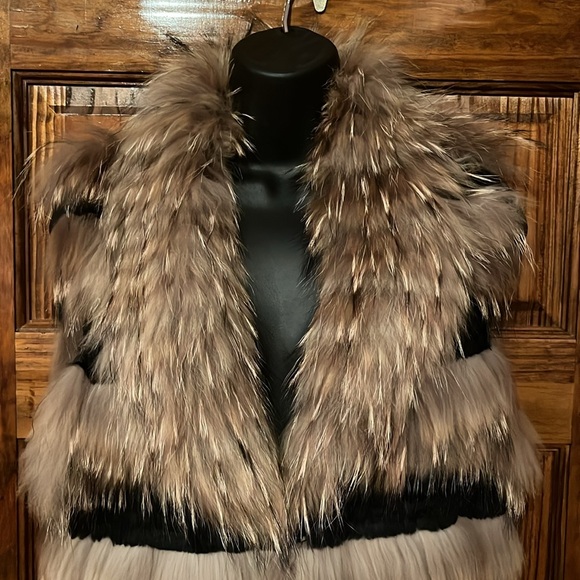 Belle Fare Black & Tan Rex & Fox Fur Vest - Picture 5 of 15
